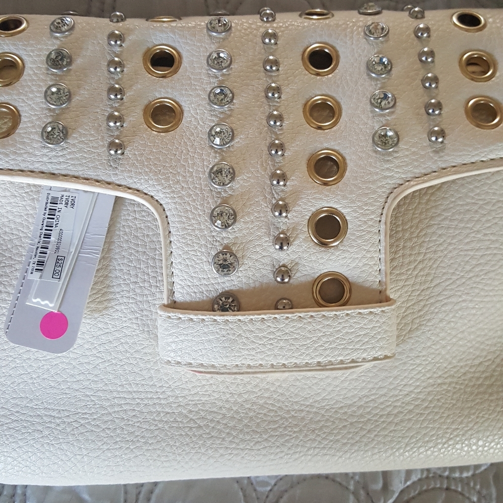 Crossover Purse - Picture 4 of 6